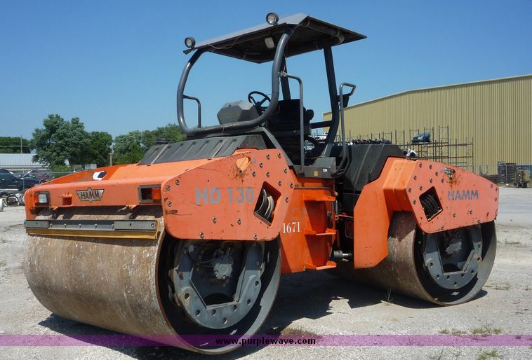 image for item 4046 Hamm HD130 vibratory roller