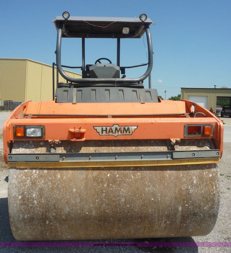 image for item 4046 Hamm HD130 vibratory roller