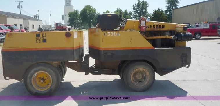 image for item 4047 Hyster C530A pneumatic rubber tire roller