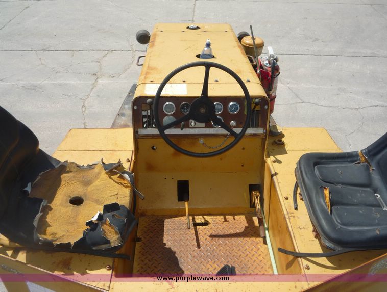 image for item 4047 Hyster C530A pneumatic rubber tire roller