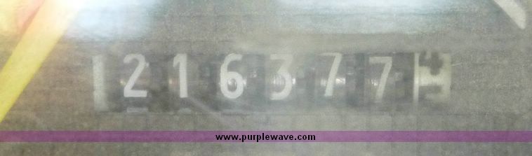 image for item 4048 1995 Ford F800 truck with Turner utility bed