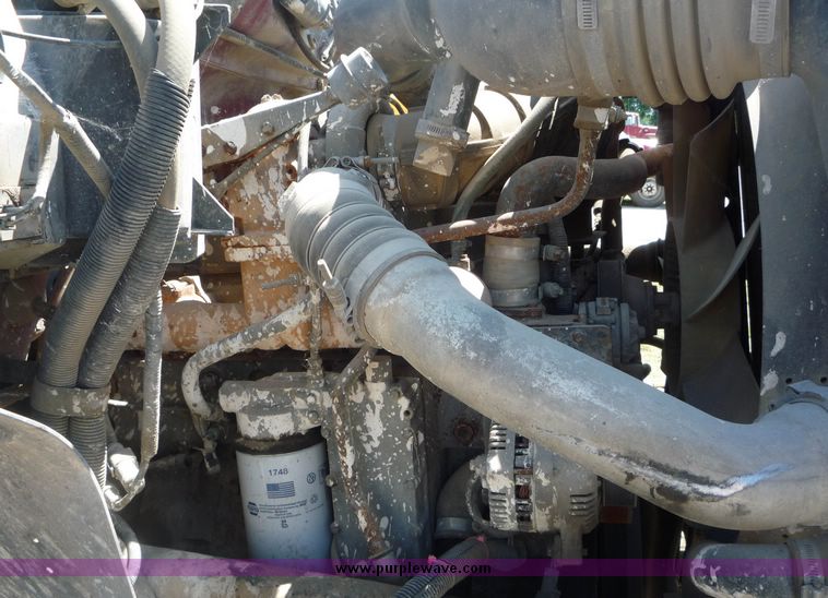 image for item 4048 1995 Ford F800 truck with Turner utility bed