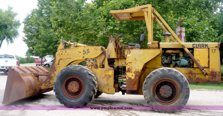 image for item 4082 1974 Clark 55 wheel loader
