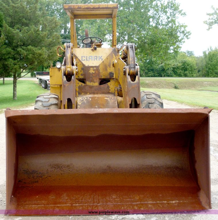 image for item 4082 1974 Clark 55 wheel loader