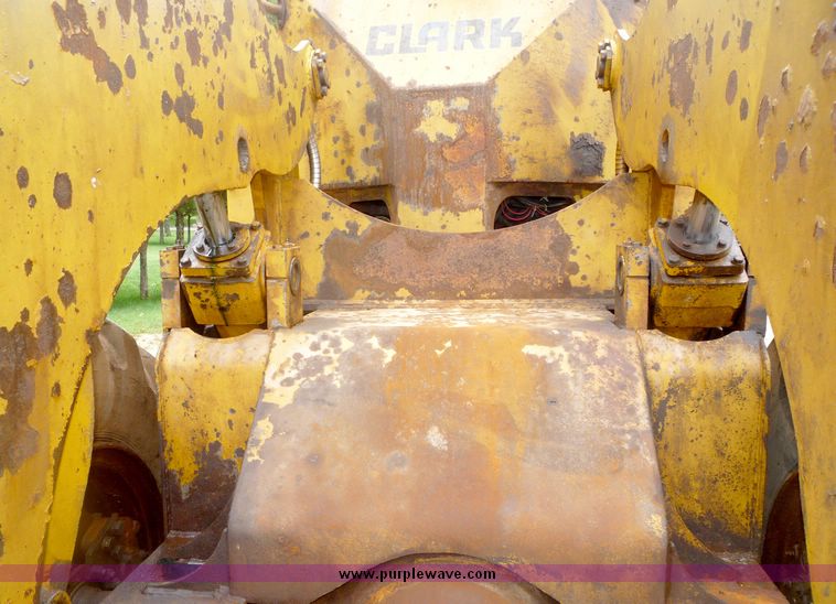 image for item 4082 1974 Clark 55 wheel loader