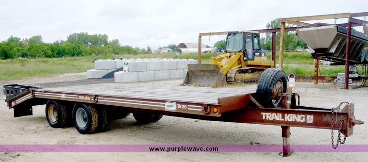 image for item 4089 1993 Trail King tandem axle trailer