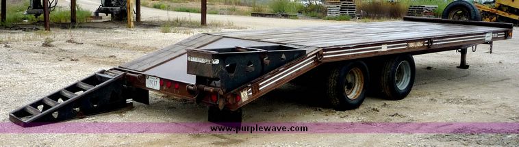 image for item 4089 1993 Trail King tandem axle trailer