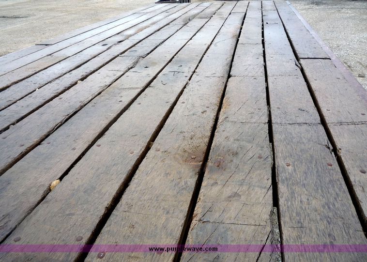 image for item 4089 1993 Trail King tandem axle trailer