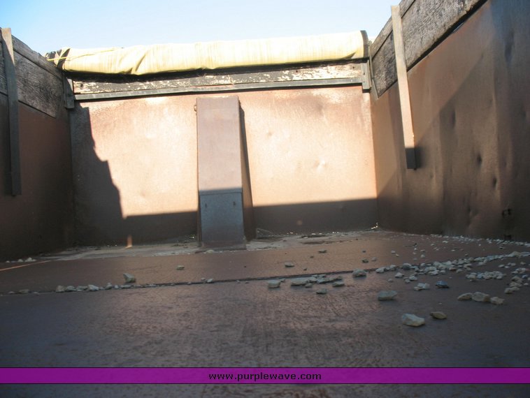 image for item 4390 1976 Pup trailer