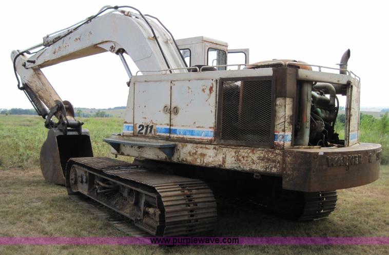 image for item 4562 Warner And Swasey 211 hydraulic excavator