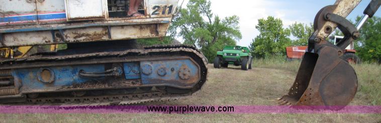 image for item 4562 Warner And Swasey 211 hydraulic excavator