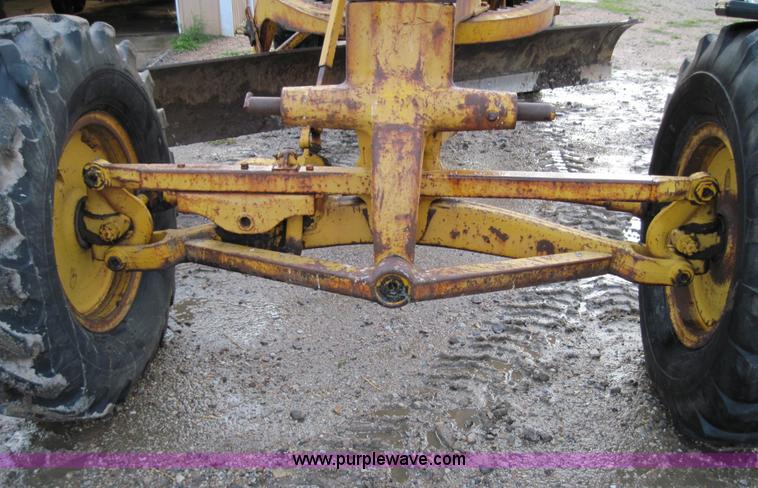 image for item 4564 Caterpillar 112F motor grader