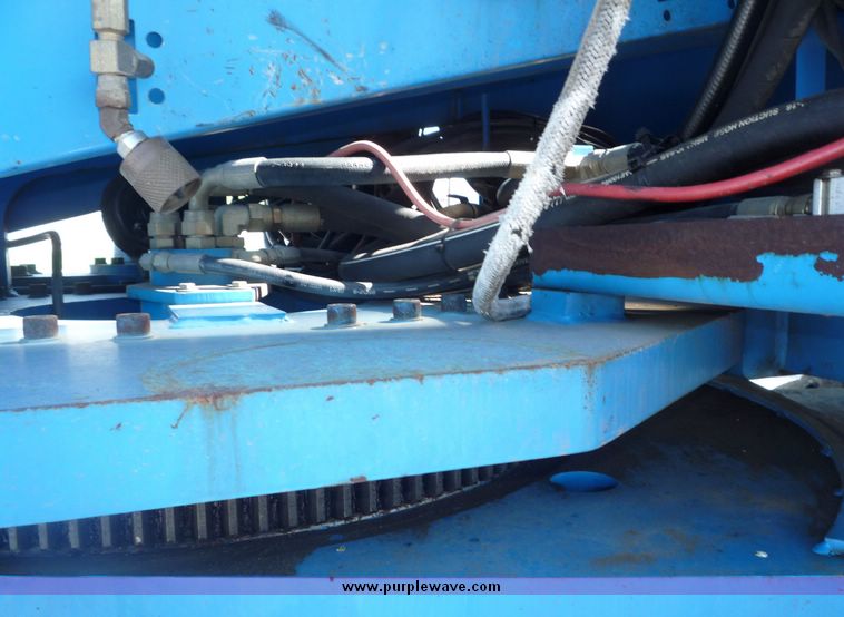 image for item 5060 Genie S-60 boom lift