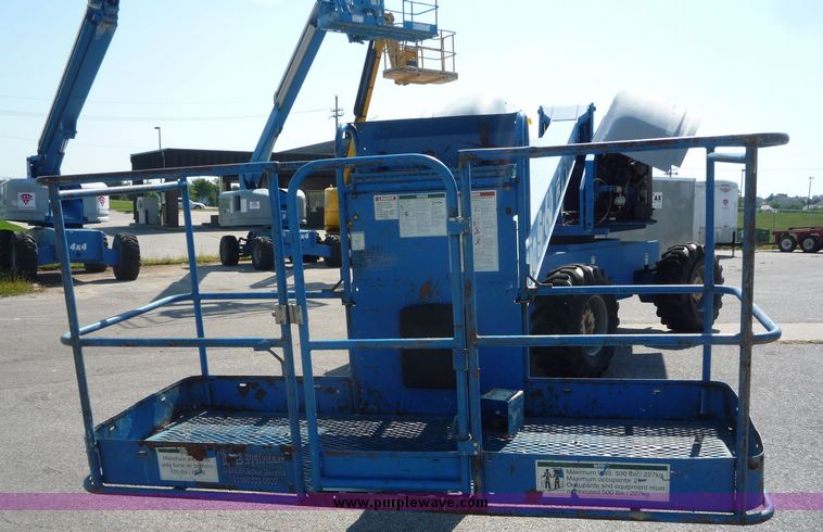 image for item 5060 Genie S-60 boom lift