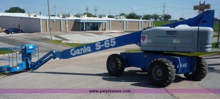 image for item 5061 Genie S-65 boom lift