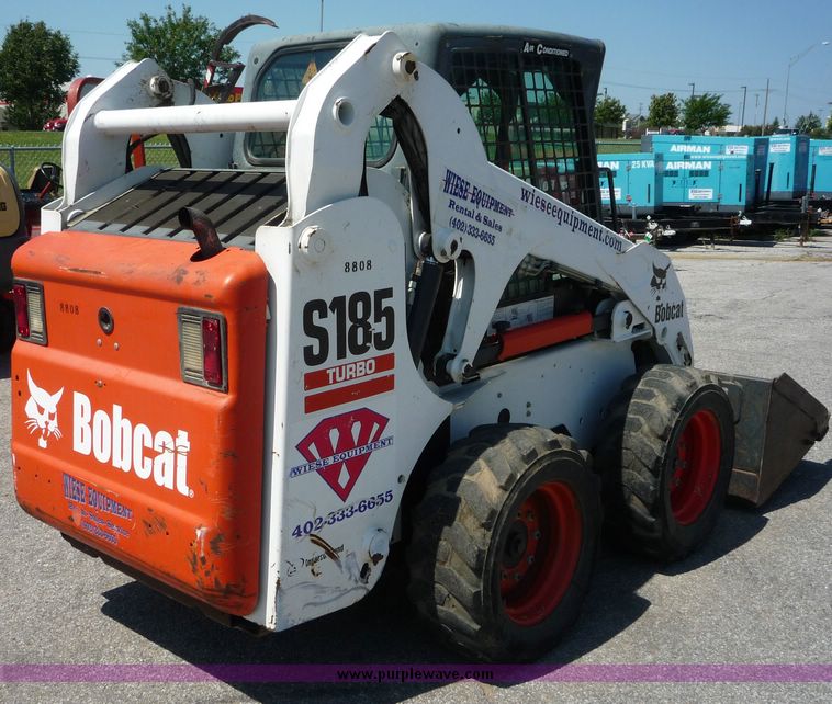 image for item 5062 Bobcat S185 skid steer