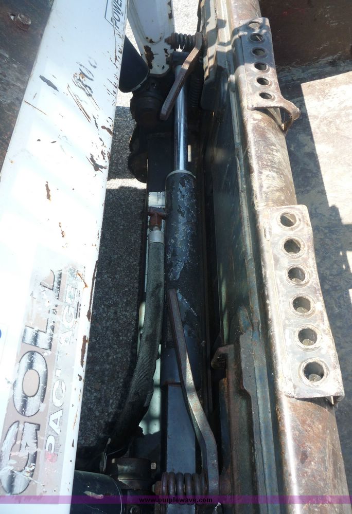 image for item 5062 Bobcat S185 skid steer