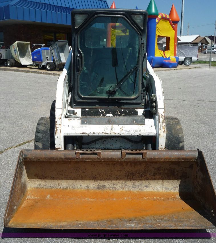 image for item 5063 Bobcat S160 skid steer
