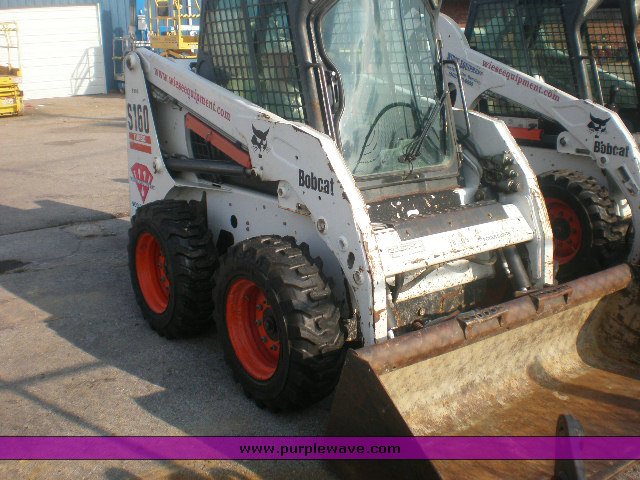 image for item 5063 Bobcat S160 skid steer