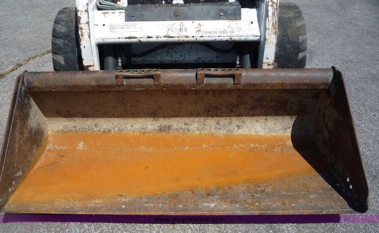 image for item 5063 Bobcat S160 skid steer