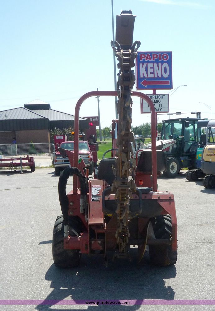 image for item 5064 2001 Ditch Witch 3700DD trencher