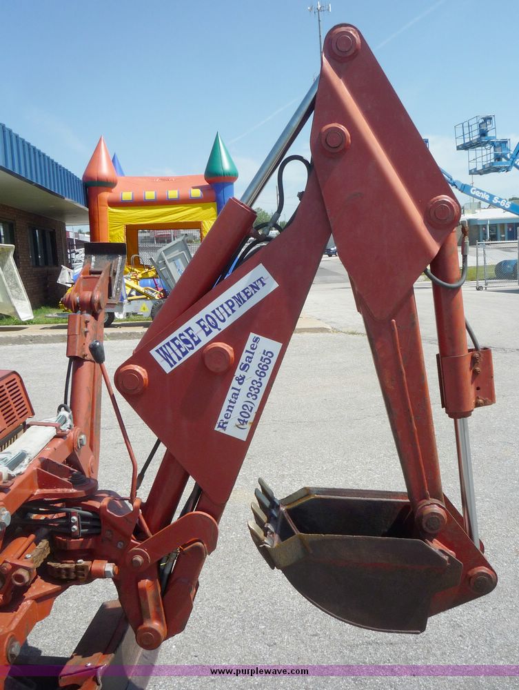 image for item 5064 2001 Ditch Witch 3700DD trencher