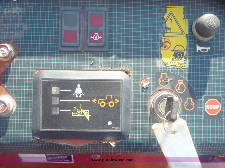 image for item 5064 2001 Ditch Witch 3700DD trencher