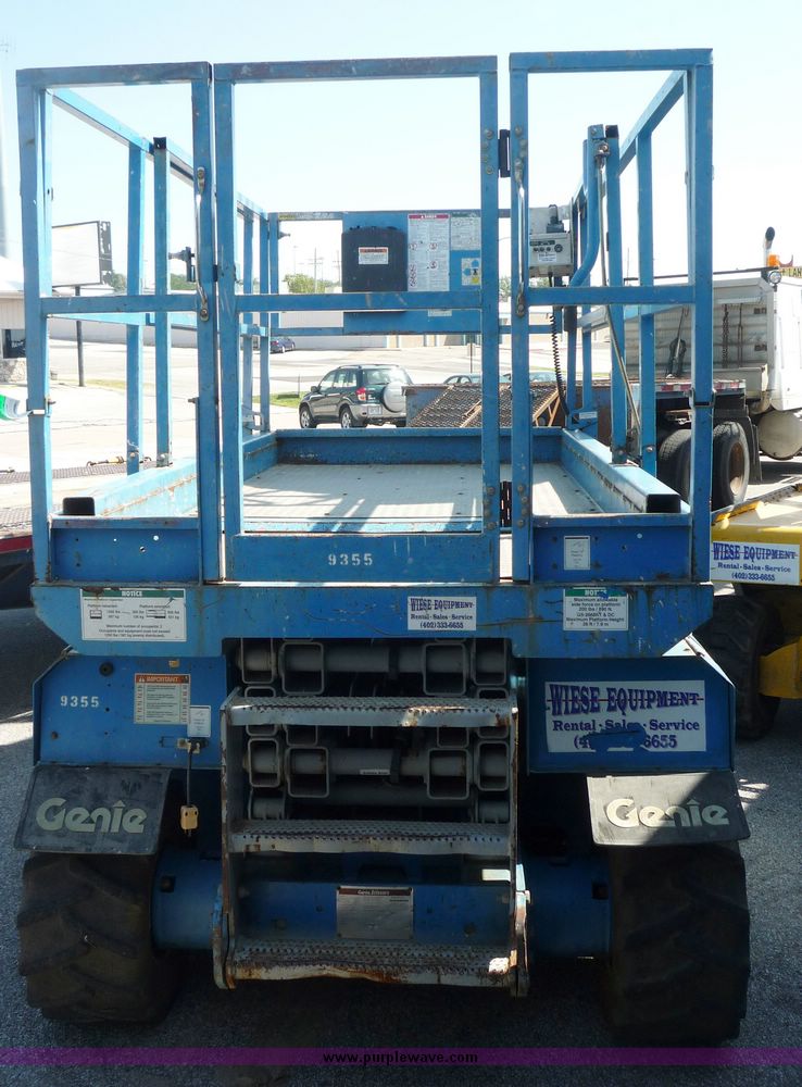 image for item 5070 Genie GS-2668-RT scissor lift