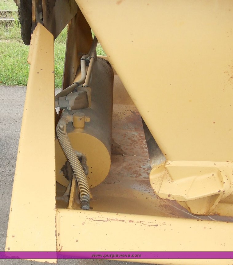 image for item 5845 1995 Load King 2060-40-2 bottom dump trailer