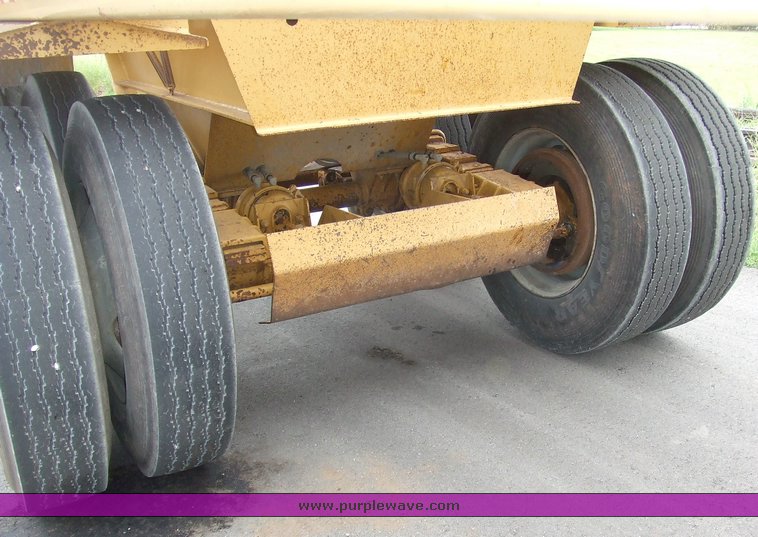 image for item 5845 1995 Load King 2060-40-2 bottom dump trailer