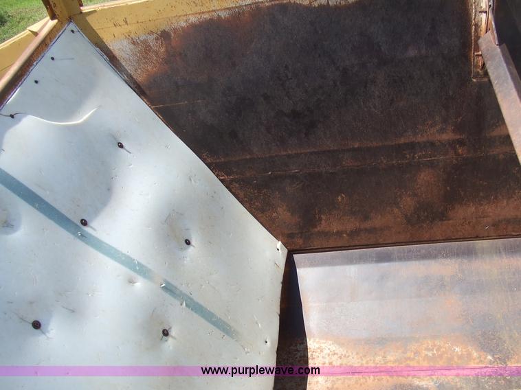 image for item 5845 1995 Load King 2060-40-2 bottom dump trailer