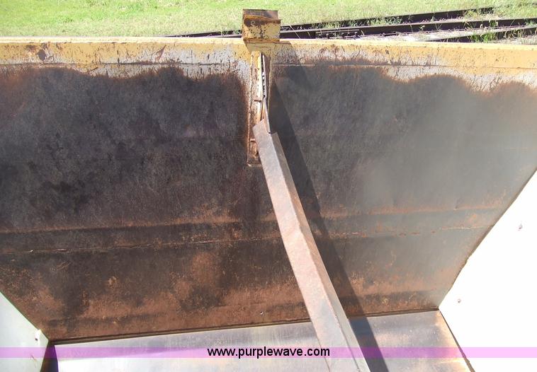 image for item 5845 1995 Load King 2060-40-2 bottom dump trailer