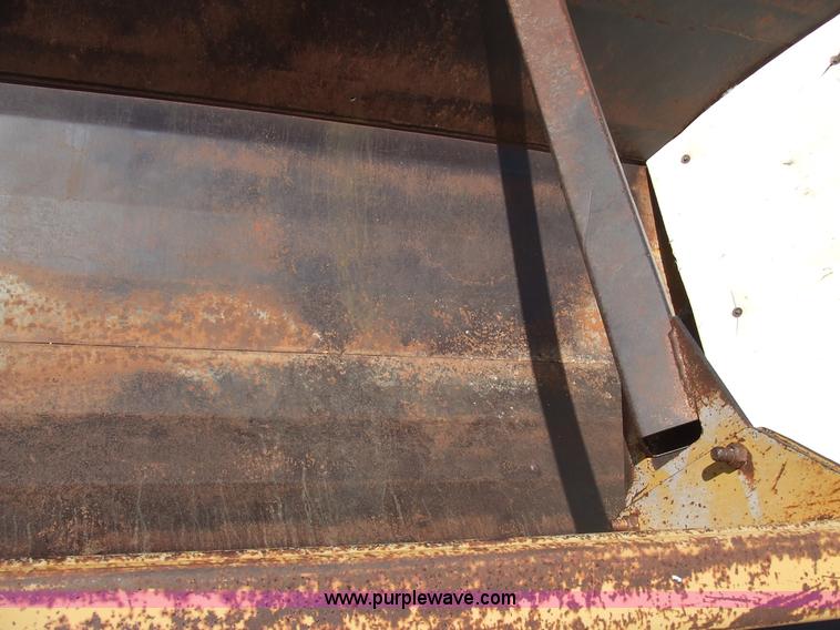 image for item 5845 1995 Load King 2060-40-2 bottom dump trailer