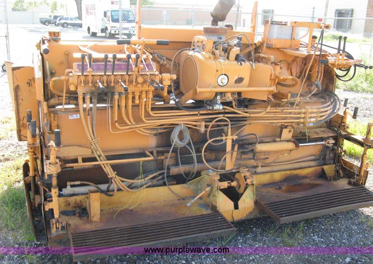 image for item 6896 LeeBoy L7000 ST asphalt paver