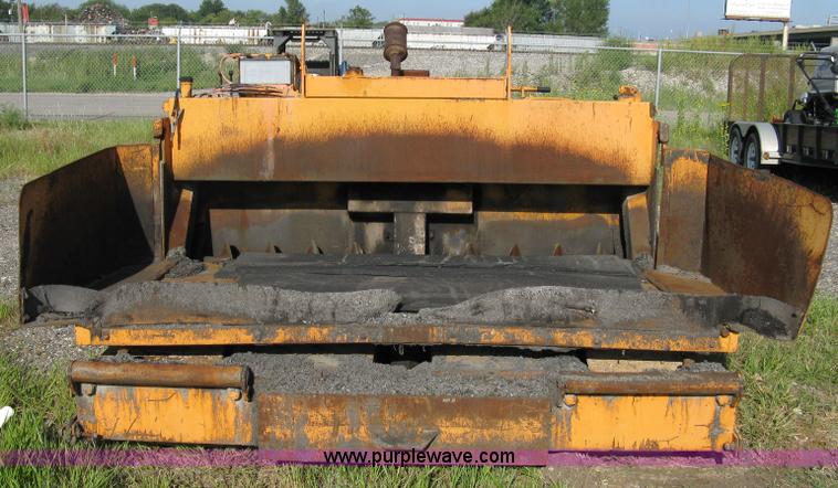 image for item 6896 LeeBoy L7000 ST asphalt paver