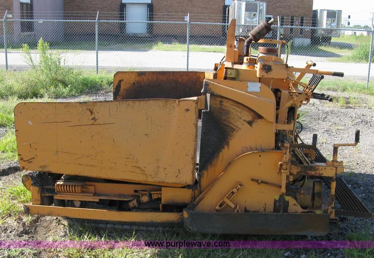 image for item 6896 LeeBoy L7000 ST asphalt paver