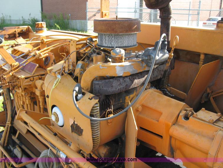 image for item 6896 LeeBoy L7000 ST asphalt paver