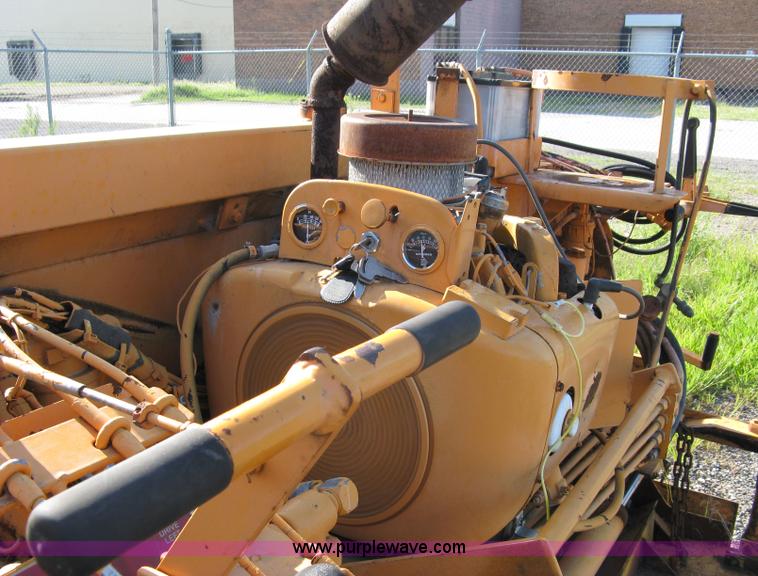 image for item 6896 LeeBoy L7000 ST asphalt paver