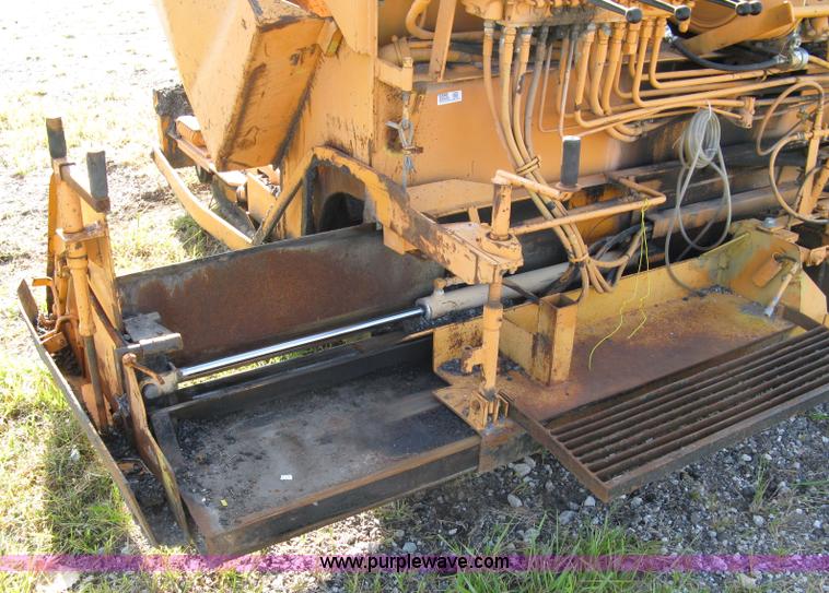image for item 6896 LeeBoy L7000 ST asphalt paver