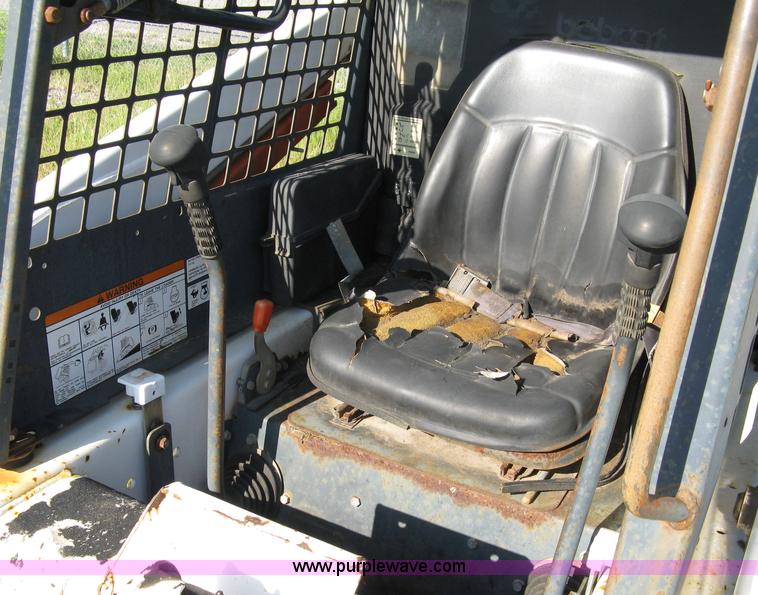 image for item 6897 Bobcat 753 F-series skid steer with 5' bucket