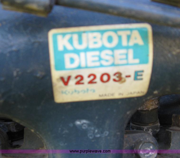 image for item 6897 Bobcat 753 F-series skid steer with 5' bucket