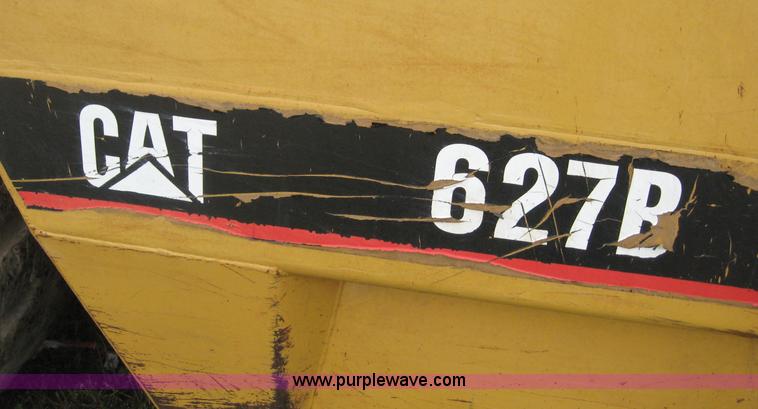 image for item 8589 Caterpillar 627B motor scraper