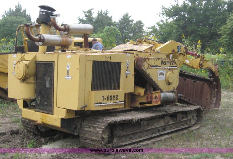 image for item 8590 Vermeer T-800 trencher