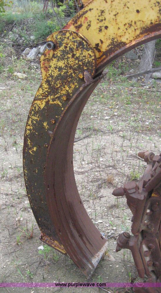 image for item 8590 Vermeer T-800 trencher