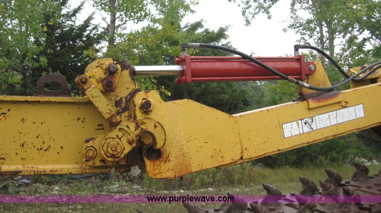 image for item 8590 Vermeer T-800 trencher