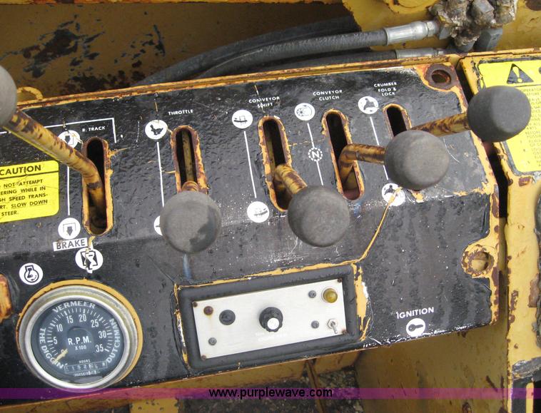 image for item 8590 Vermeer T-800 trencher