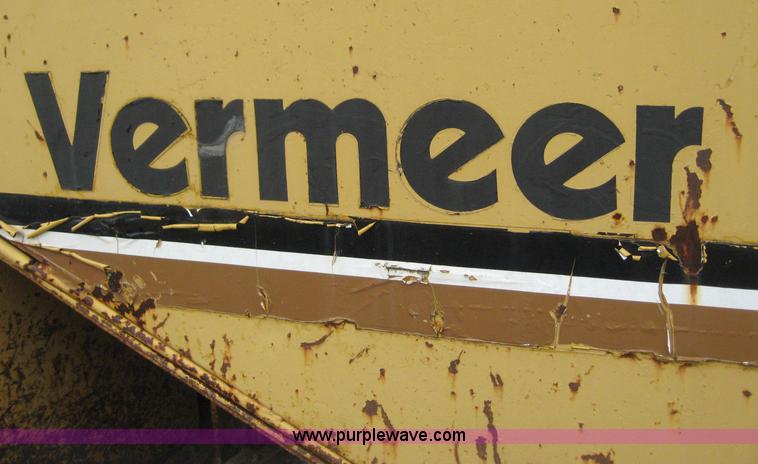 image for item 8590 Vermeer T-800 trencher