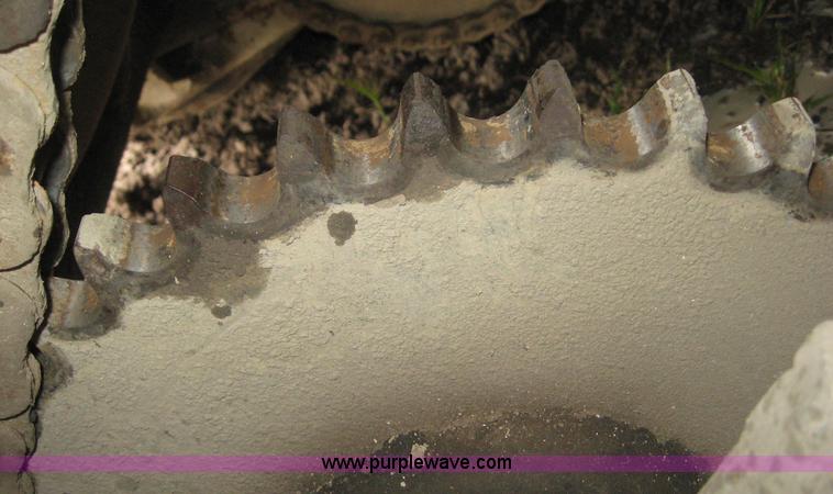 image for item 8590 Vermeer T-800 trencher