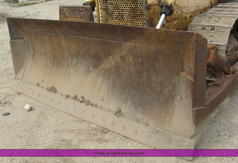 image for item 8632 Caterpillar D6C track dozer