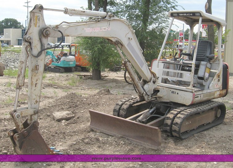 image for item 8633 Takeuchi TB035 mini track excavator